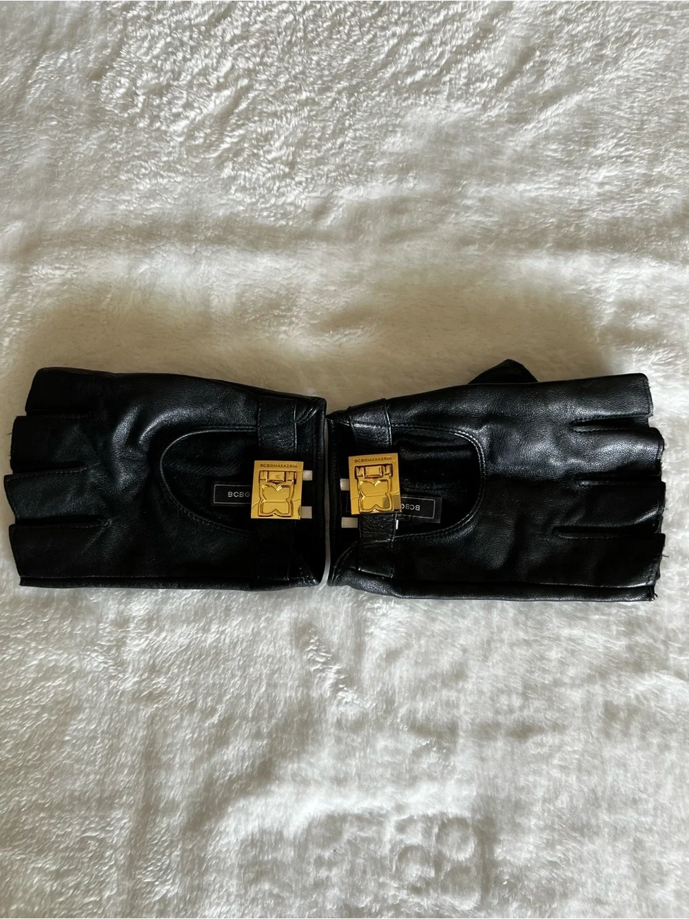 BCBGMaxAzria smooth black